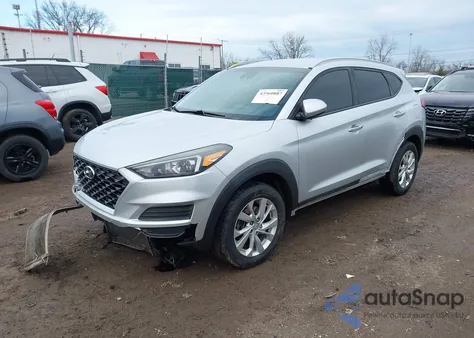 2019 Hyundai Tucson Value z USA, uszkodzony, nr VIN KM8J33A45KU017799